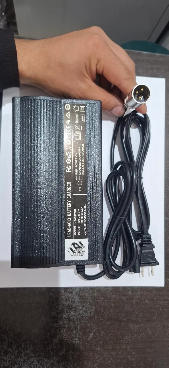 CARGADOR 24V 5AH TIPO MICROFONO AAA