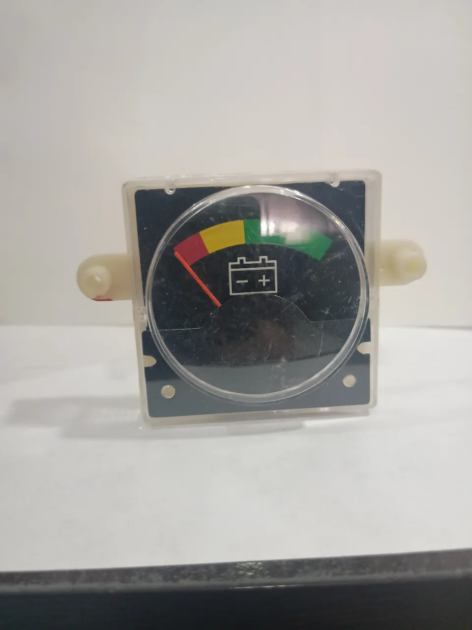 MEDIDOR DE VOLTAJE ANALOGO