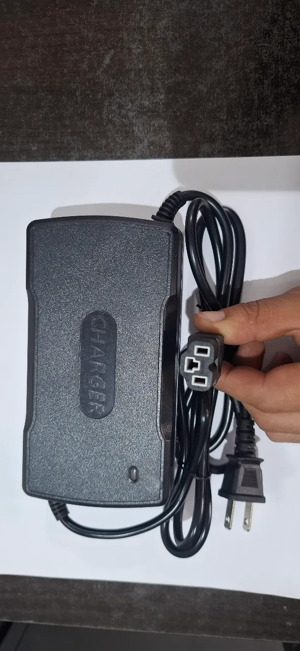 CARGADOR 24V 5AH TIPO BATERIA