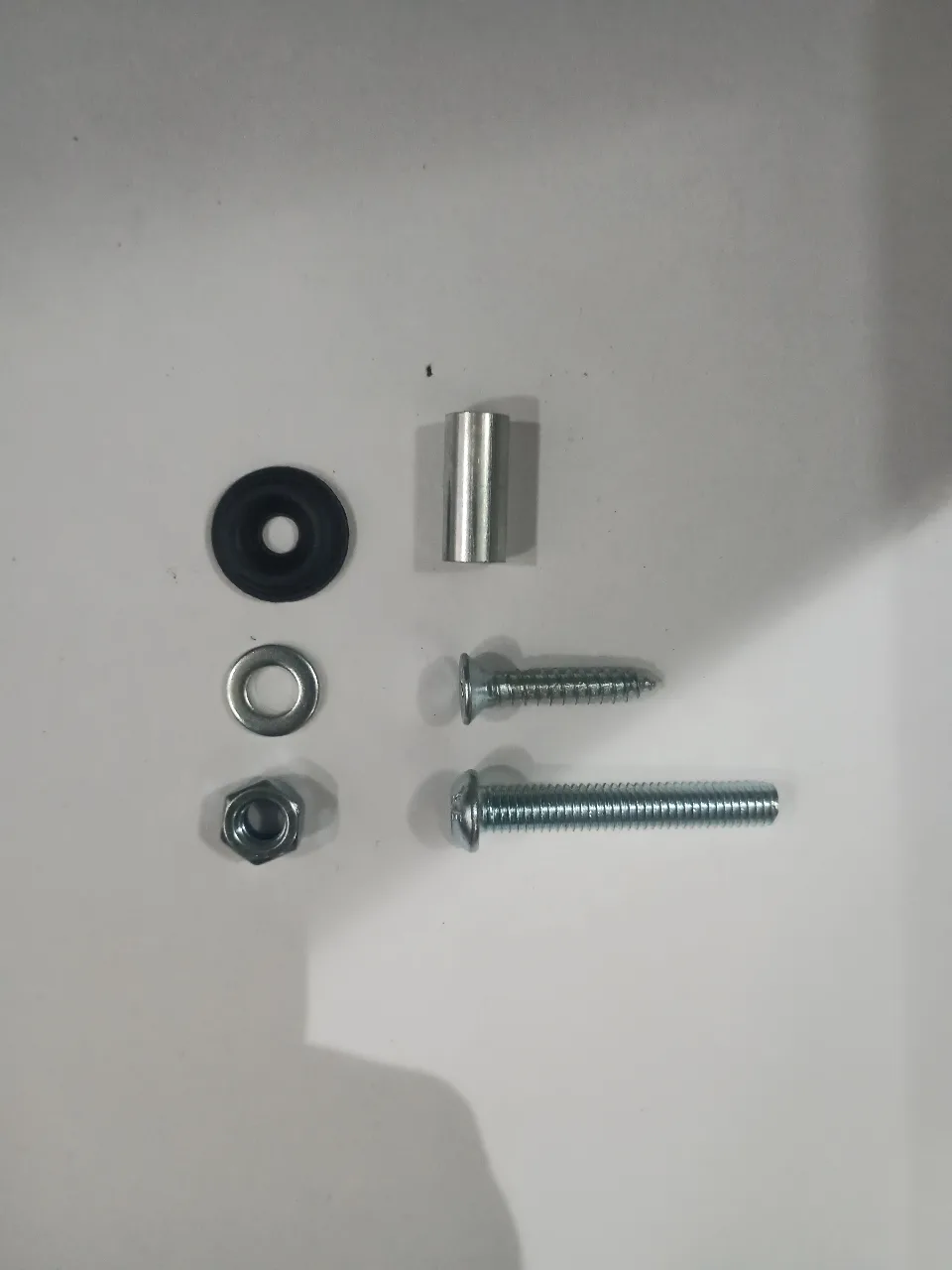 TUERCAS Y TORNILLOS PARA FIJAR TAPIZADO EXTERNO MODELO JRWD1002 (MERCURY)