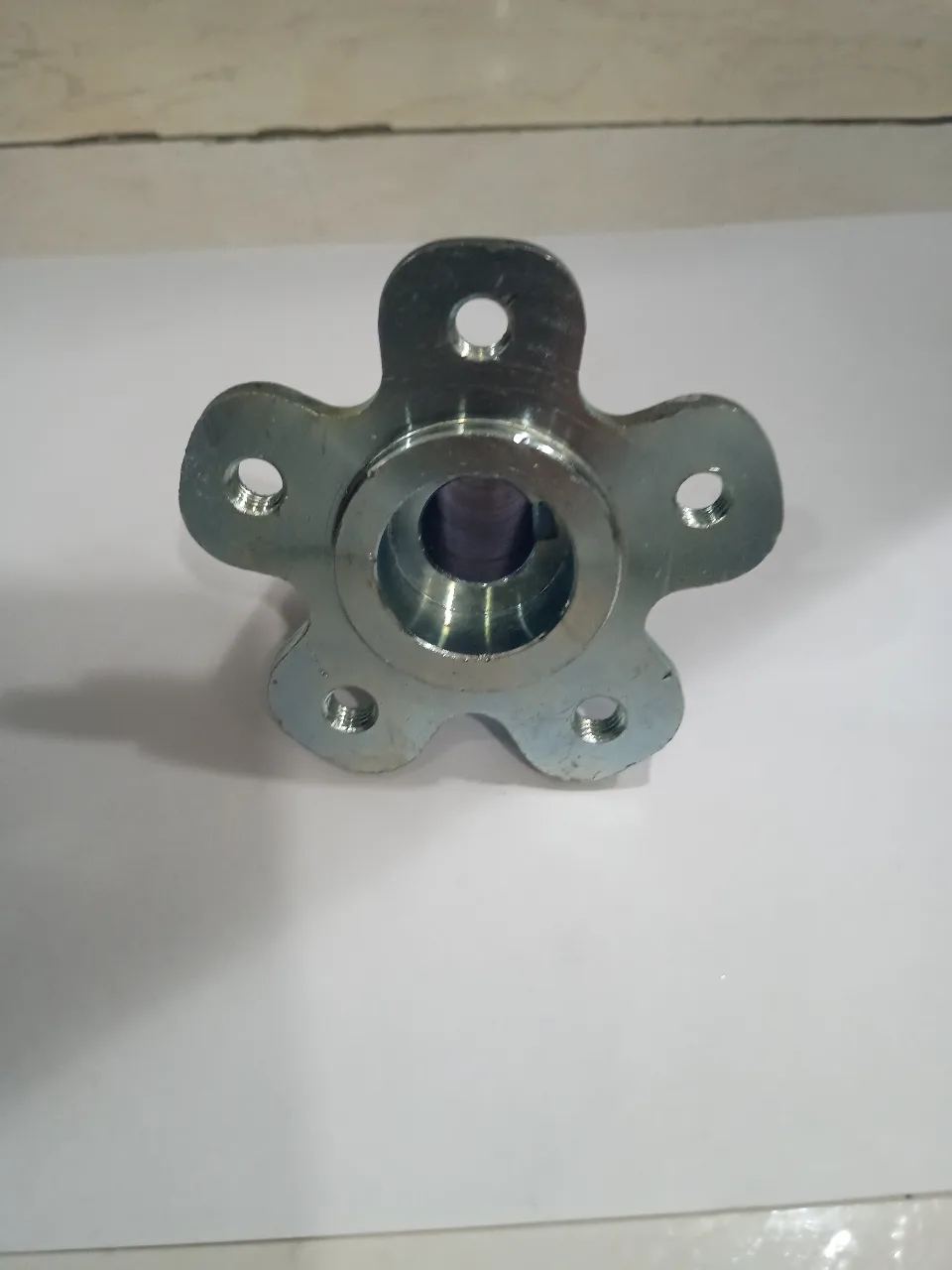 BUJE PARA RUEDA TRASERA 1020 (7020)