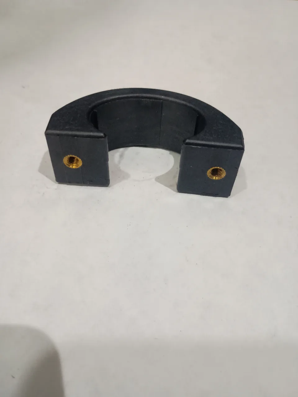 SOPORTE PLASTICO DESCANSABRAZOS 1020 (7020)
