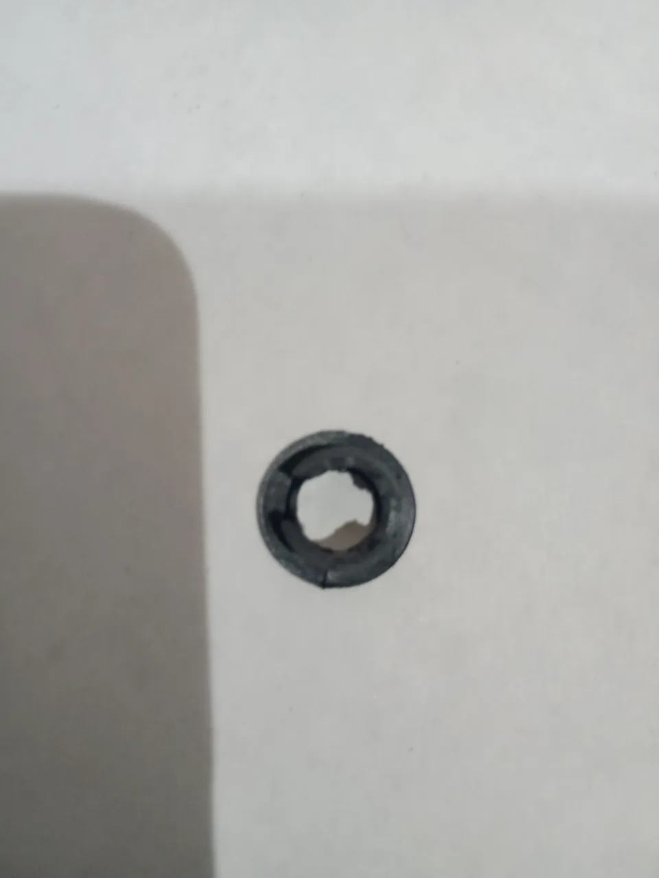 ARANDELA BUJE PLASTICO PARA DESCANSAPIES MODELO JRWD1002 (MERCURY)