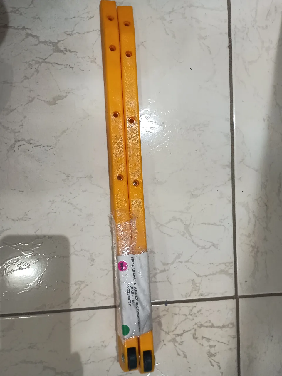 PIEZA AMARILLA PARA ESTRUCTURA YXH-3B (CAMILLA)