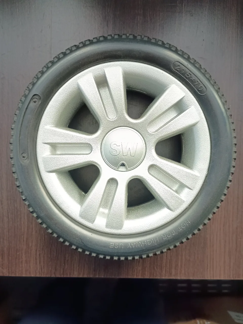 RUEDA MACIZA CON RIN 7"x2" P-125 POWER TRAX