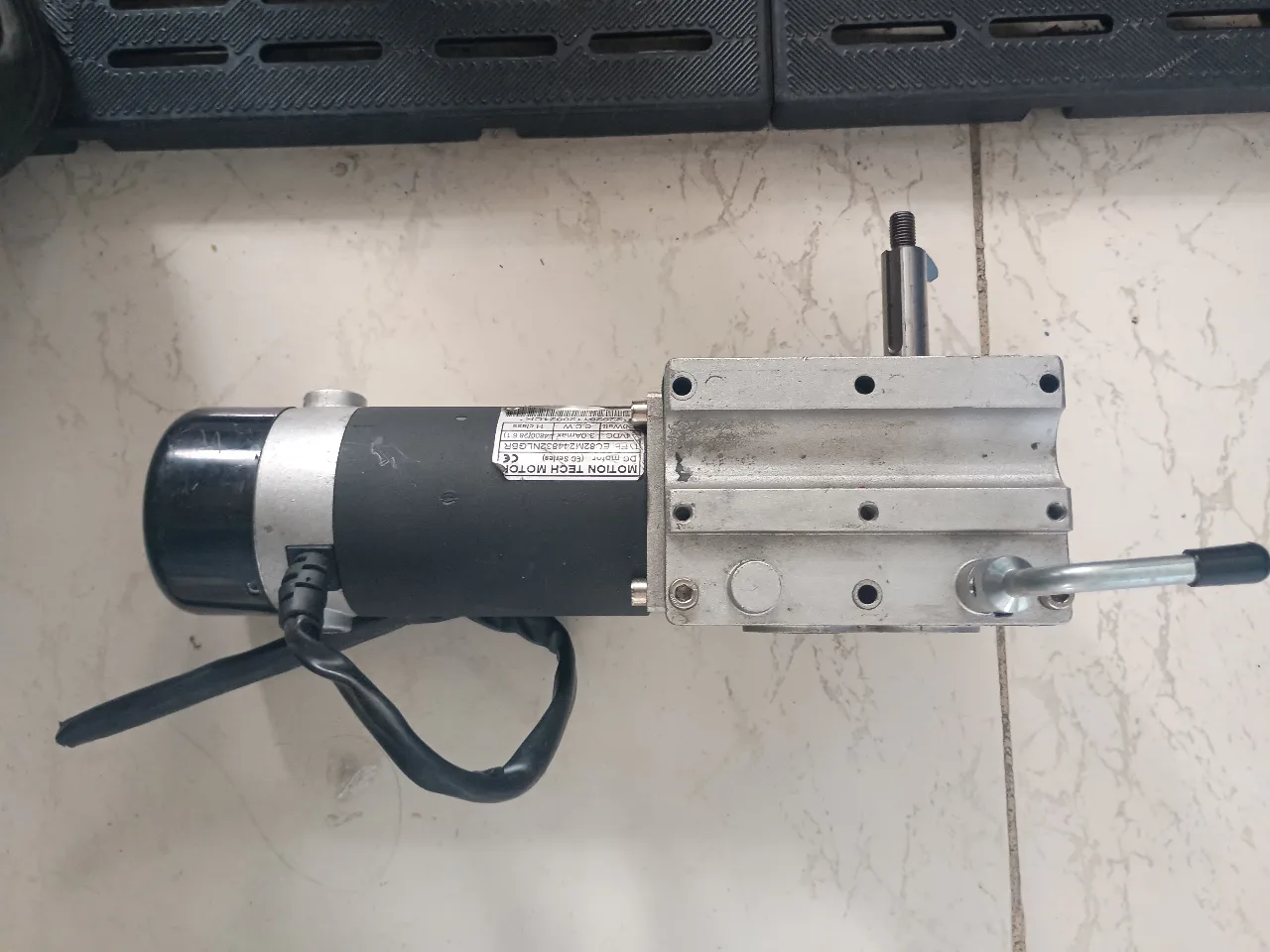 MOTOR 250W 24VDC CON FRENO ELECTROMAGNETICO MODELO EC82N244825BLGBL JRWD602 (SCORPIO); JRWD601 (URANUS)