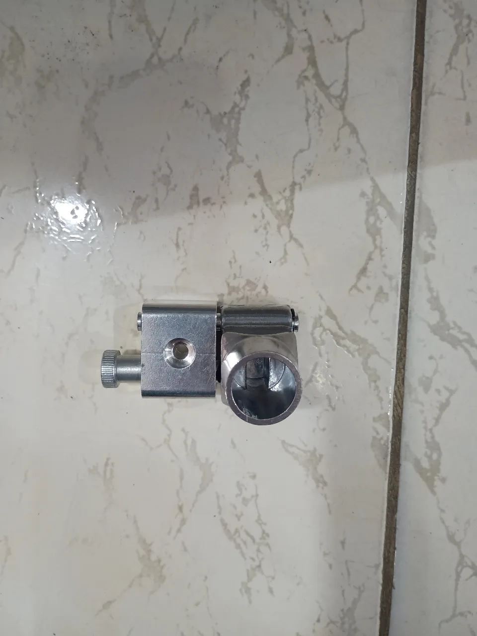 CAJA O BRAZO METALICO CON PIN DE SEGURIDAD PARA BARANDAS LATERALES DE CAMILLA AMBULANCIA
