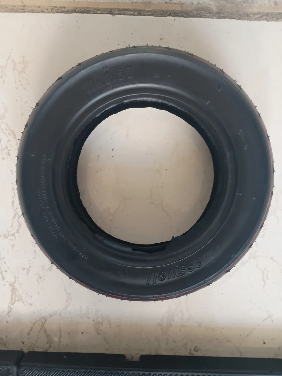 LLANTA INFLABLE (CORAZA Y NEUMATICO) 10 X 2,125 YHW001-A (MERCURY PLUS)